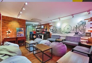 Café - HipsterCity Hostel (Singapore)