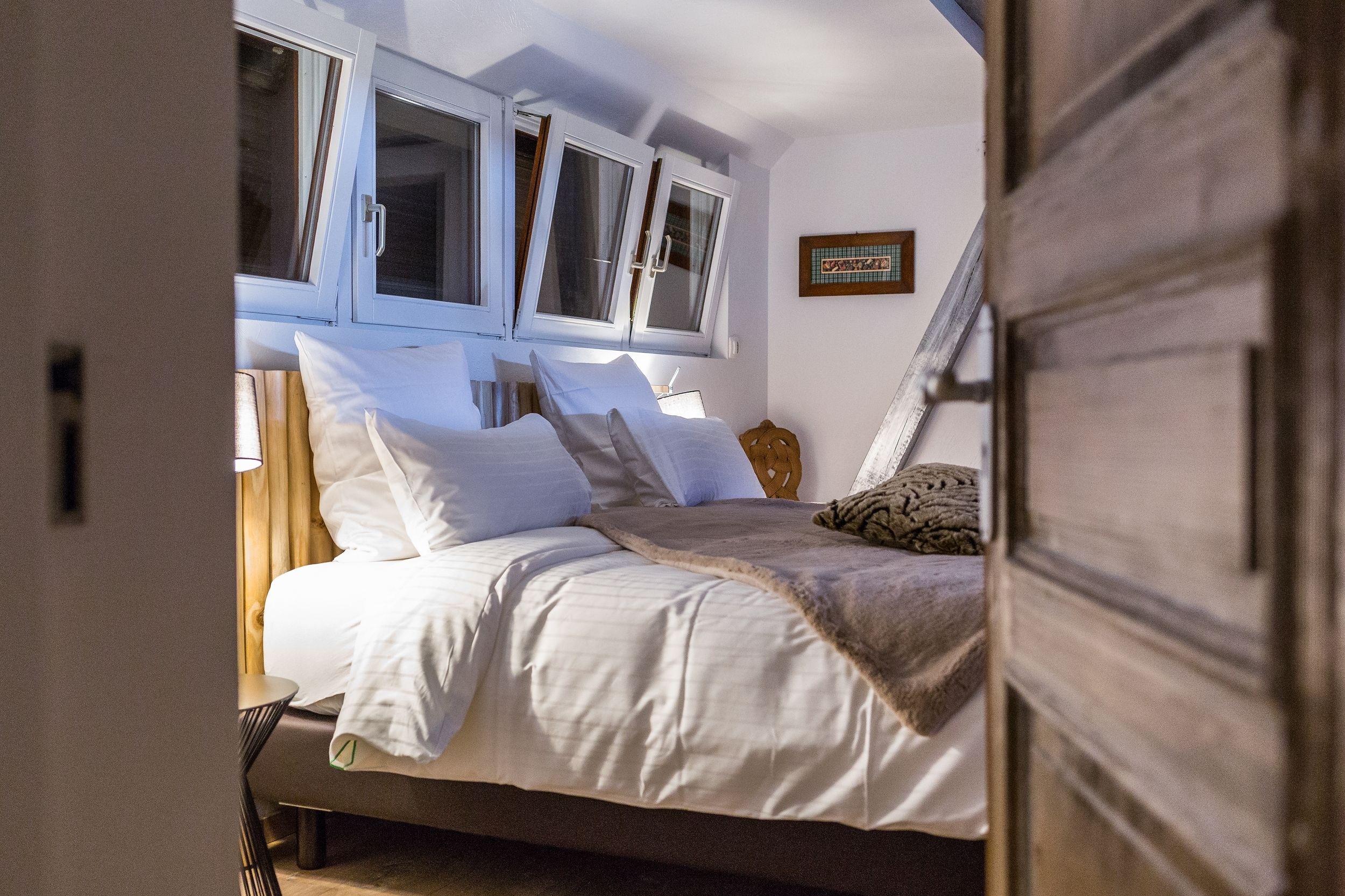 comfort double room | minibar, individually decorated, individually furnished