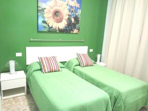 Standard Double or Twin Room, Balcony | 1 bedroom, desk, laptop workspace, blackout curtains - Michelangelo BB Rooms (Catania)