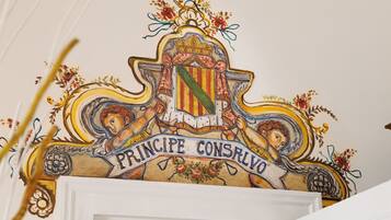 1 habitación, cortinas blackout, wifi gratis y ropa de cama