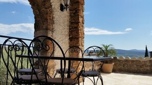 Comfort Apartment, 1 Bedroom, Mountain View | Balcony - Villa Arca (Les Arcs-sur-Argens)