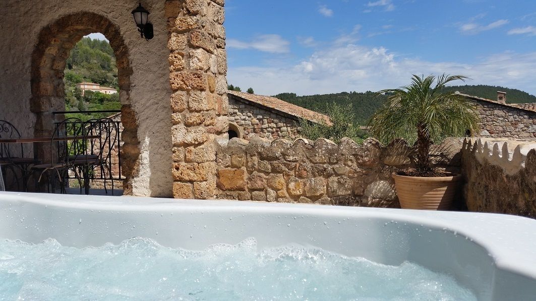 Comfort Apartment, 1 Bedroom, Mountain View | Private spa tub