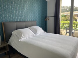 Chambre Confort | Décoration personnalisée, ameublement personnalisé, bureau