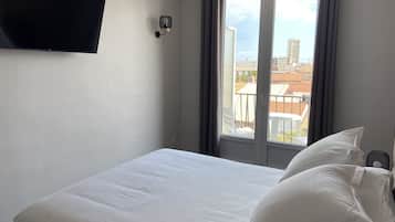 Decoración personalizada, muebles diferentes y escritorio