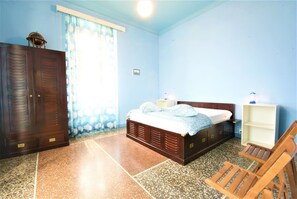 Apartment, 3 Schlafzimmer, Meerblick | 3 Schlafzimmer, Bügeleisen/Bügelbrett, kostenloses WLAN
