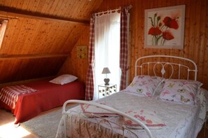 Familiekamer | Luxe beddengoed, individueel gedecoreerd, individueel gemeubileerd