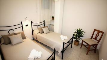 Departamento, 2 habitaciones | 2 habitaciones y tabla de planchar con plancha