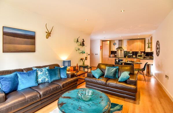 Apartment, 2 Bedrooms | Living area - York Central No 2 (York)