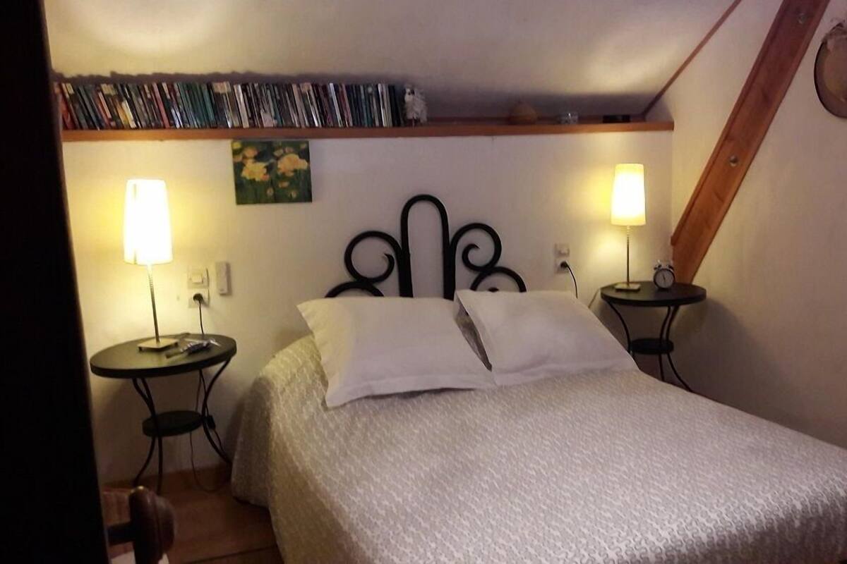 Individually decorated, individually furnished, iron/ironing board