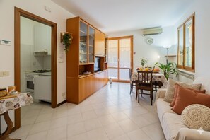 Apartment, 2 Bedrooms | Living area | Flat-screen TV - Casa Airenti (Imperia)