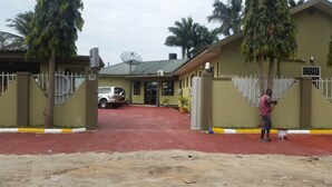 Ảnh chưa phân loại, 5 trong số 27 ảnh, nút
