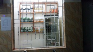 Ảnh chưa phân loại, 4 trong số 27 ảnh, nút