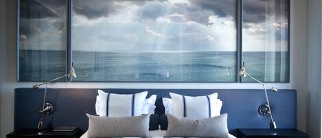 Luxury Villa | 5 bedrooms, premium bedding, in-room safe, desk