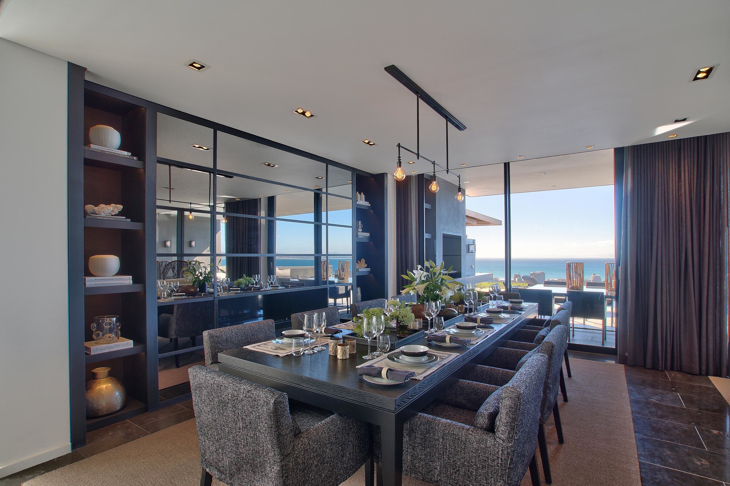Luxury Villa | In-room dining