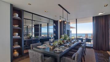 Luxury Villa | In-room dining