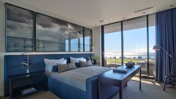 Luxury Villa | 5 bedrooms, premium bedding, in-room safe, desk