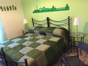 Chambre Double ou avec lits jumeaux, salle de bains attenante (Verde) | Coffres-forts dans les chambres, fer et planche à repasser