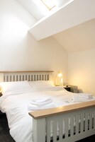 Habitación económica doble, 1 cama doble | Wifi gratis y ropa de cama