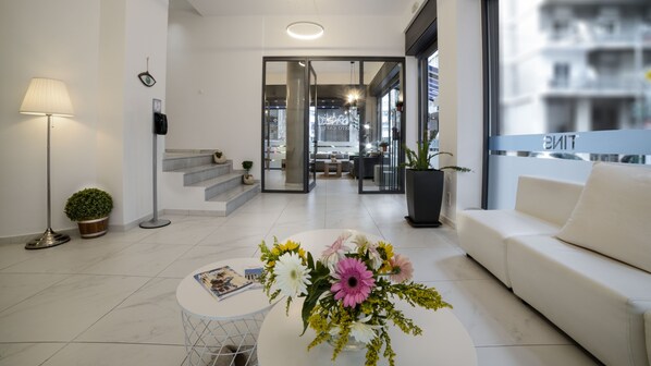 Front of property - Tins Hotel City (Athens)