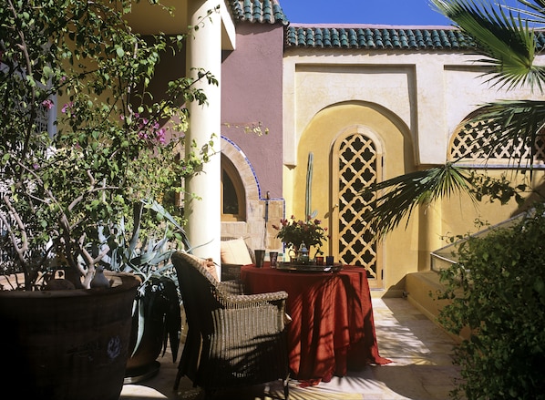 Suite – superior, 1 dobbeltseng, ikke-røyk | Terrasse/patio