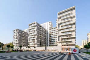 Vista frontal de la propiedad