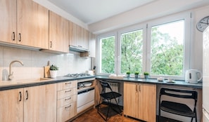 Economy-Apartment, Nichtraucher | Eigene Kochnische | Kühlschrank, Ofen, Herdplatte, Wasserkocher