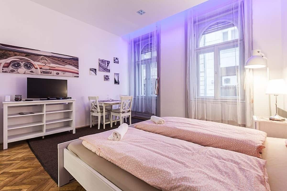 Apartamento superluxo, vista para o parque | Individualmente decorados, individualmente mobiliados, cortinas blackout