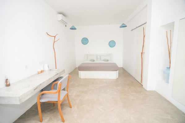 King Room  | Free WiFi, bed sheets
