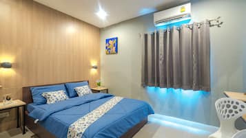 Superior Double Room | Egyptian cotton sheets, premium bedding, desk, blackout curtains