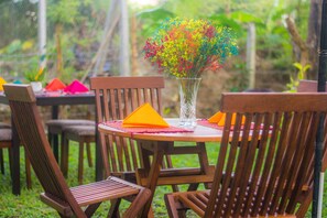 Courtyard - Woodside Inn & Serviced Apartments (Yangon)