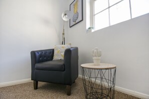 Apartment | Living room | Flat-screen TV - Cannon Place Central by Brighton Holiday Lets (Brighton)