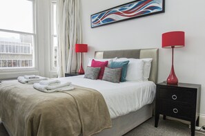 2 bedrooms, iron/ironing board, bed sheets - Norton Apartment by Brighton Holiday Lets (Hove)