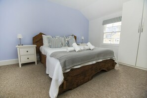 Apartment | 2 bedrooms, desk, iron/ironing board, cots/infant beds - Marine Cottage Parking by Brighton Holiday Lets (Brighton)