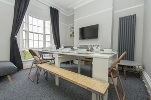 Interior - Mucky Duck House Central by Brighton Holiday Lets (Brighton)