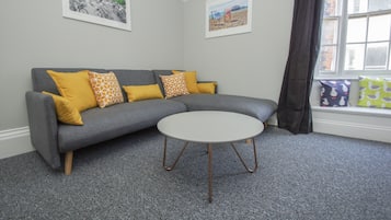 Cottage | Living area | Flat-screen TV