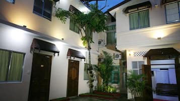 مدخل المنشأة