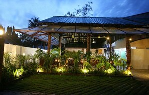 Exterior detail - Hotel June Business Bed Breakfast (Yangon)