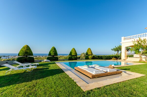Pool - Villa Iris Luxury House with Sea View (Malia)