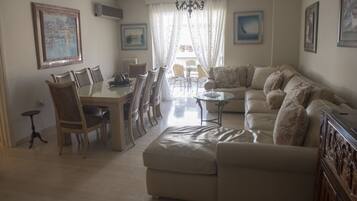 Apartment | Living room