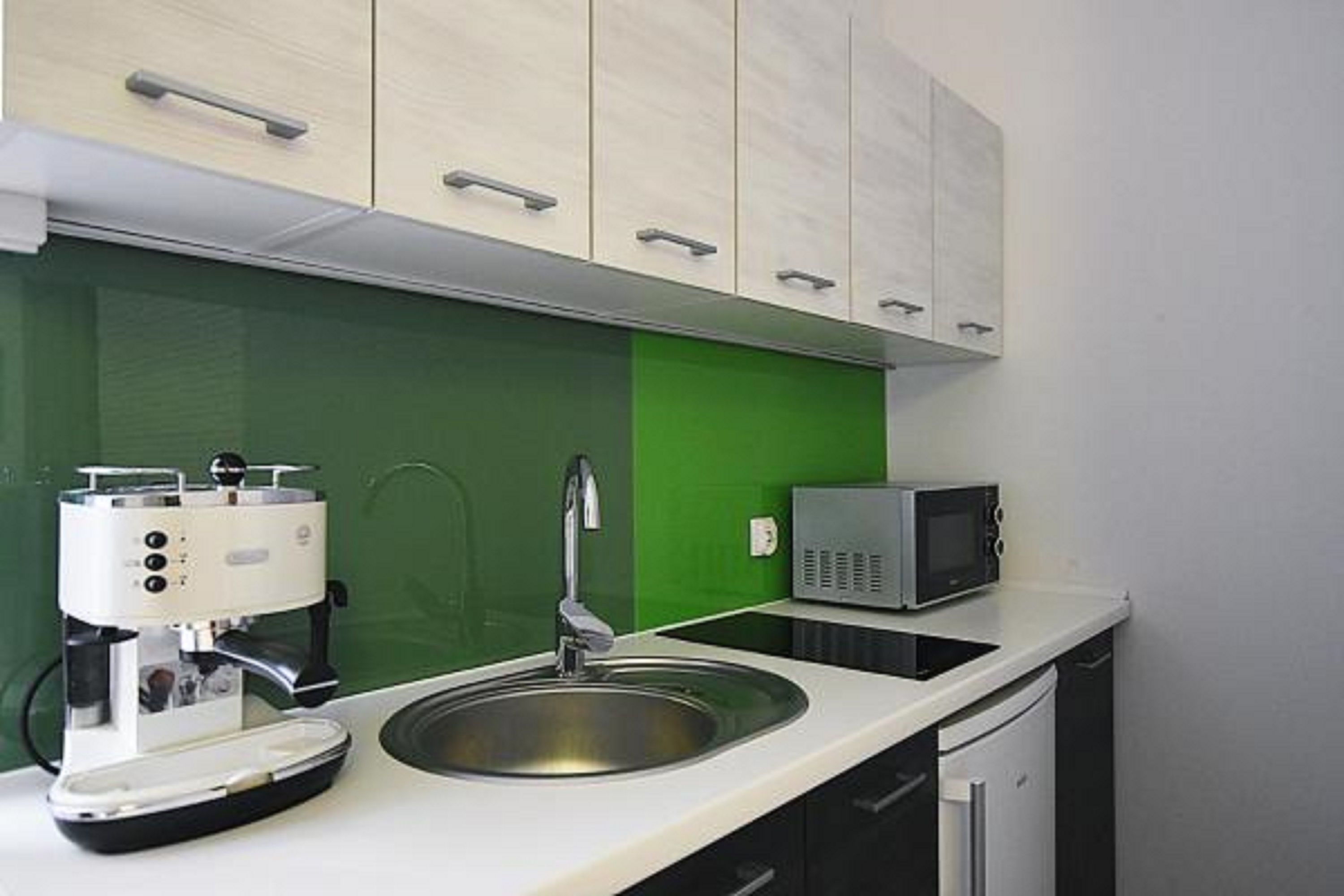 Estudio estándar | Tabla de planchar con plancha, wifi gratis, ropa de cama