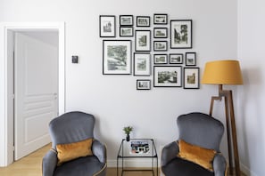 Deluxe Double Room, 1 Bedroom, Non Smoking, City View | Reception - Residenza Palline by Hili (Rome)