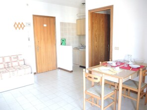 Studio, Balcony | Living area | TV - Appartamenti Tonin (San Michele al Tagliamento)