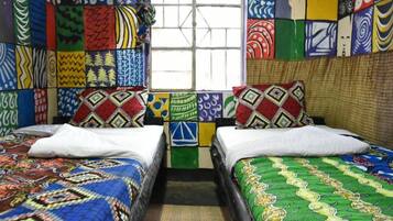 Camas plegables/adicionales, ropa de cama y acceso para silla de ruedas