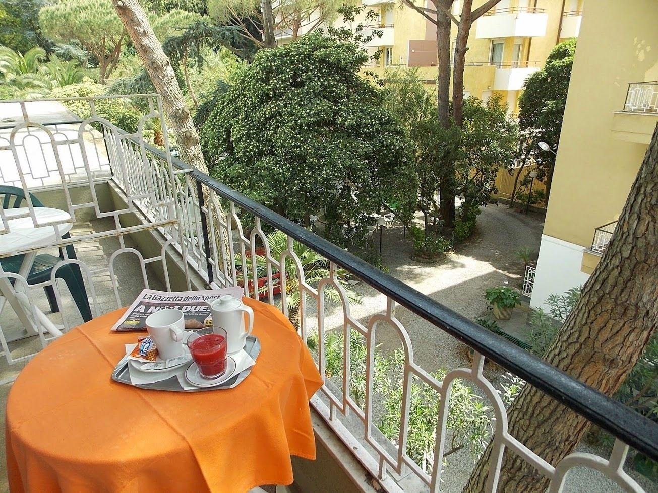 Double or Twin Room | Balcony