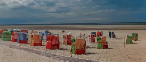 In Strandnähe, Liegestühle