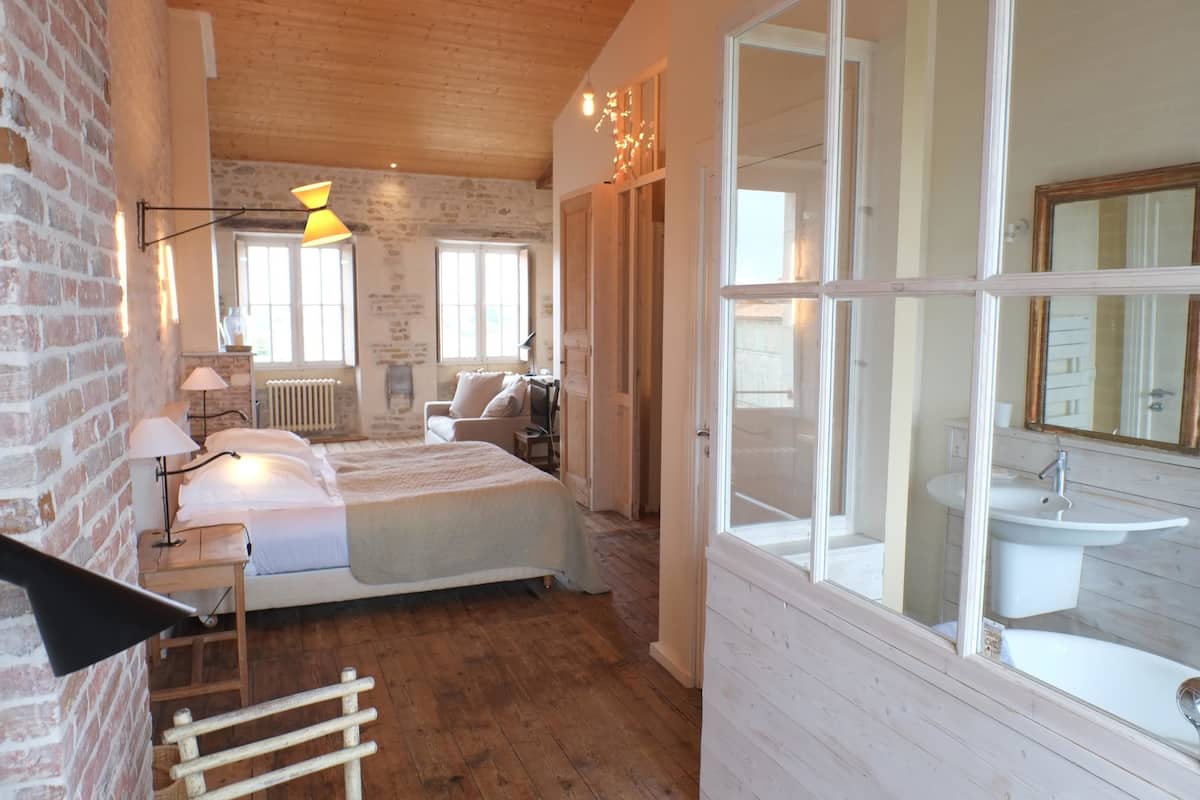 Doppelzimmer, eingeschränkter Meerblick (Exceptionnelle) | Schallisolierte Zimmer, Bügeleisen/Bügelbrett, individuell dekoriert