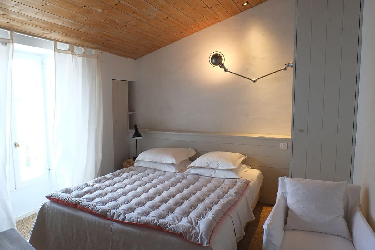 Doppelzimmer | Schallisolierte Zimmer, Bügeleisen/Bügelbrett, individuell dekoriert