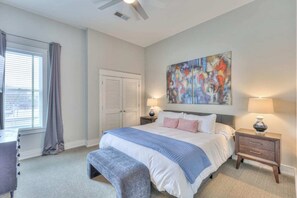 2 chambres, fer et planche à repasser, lit parapluie, Wi-Fi gratuit