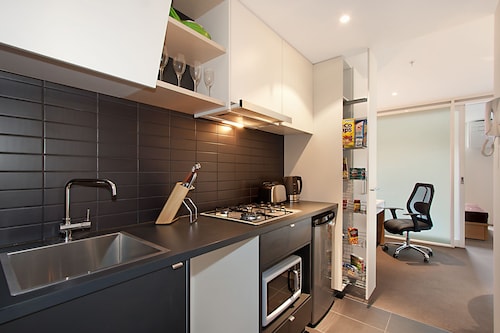 SUURI MELBOURNE CBD STUDIO -ASUNTO