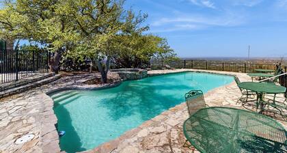 Spacious home with Canyon Lake views and a private pool